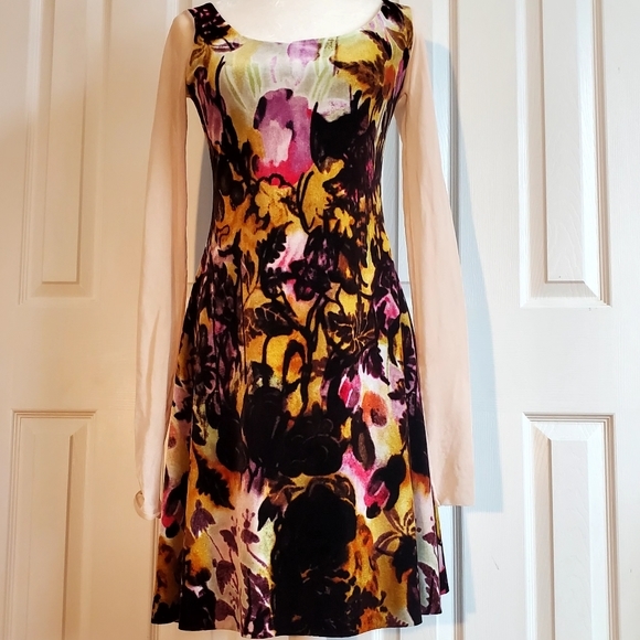 Fuzzi Dresses & Skirts - Fuzzi bateau neck printed mesh sleeve dress